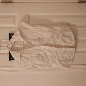 Short sleeved dress shirt